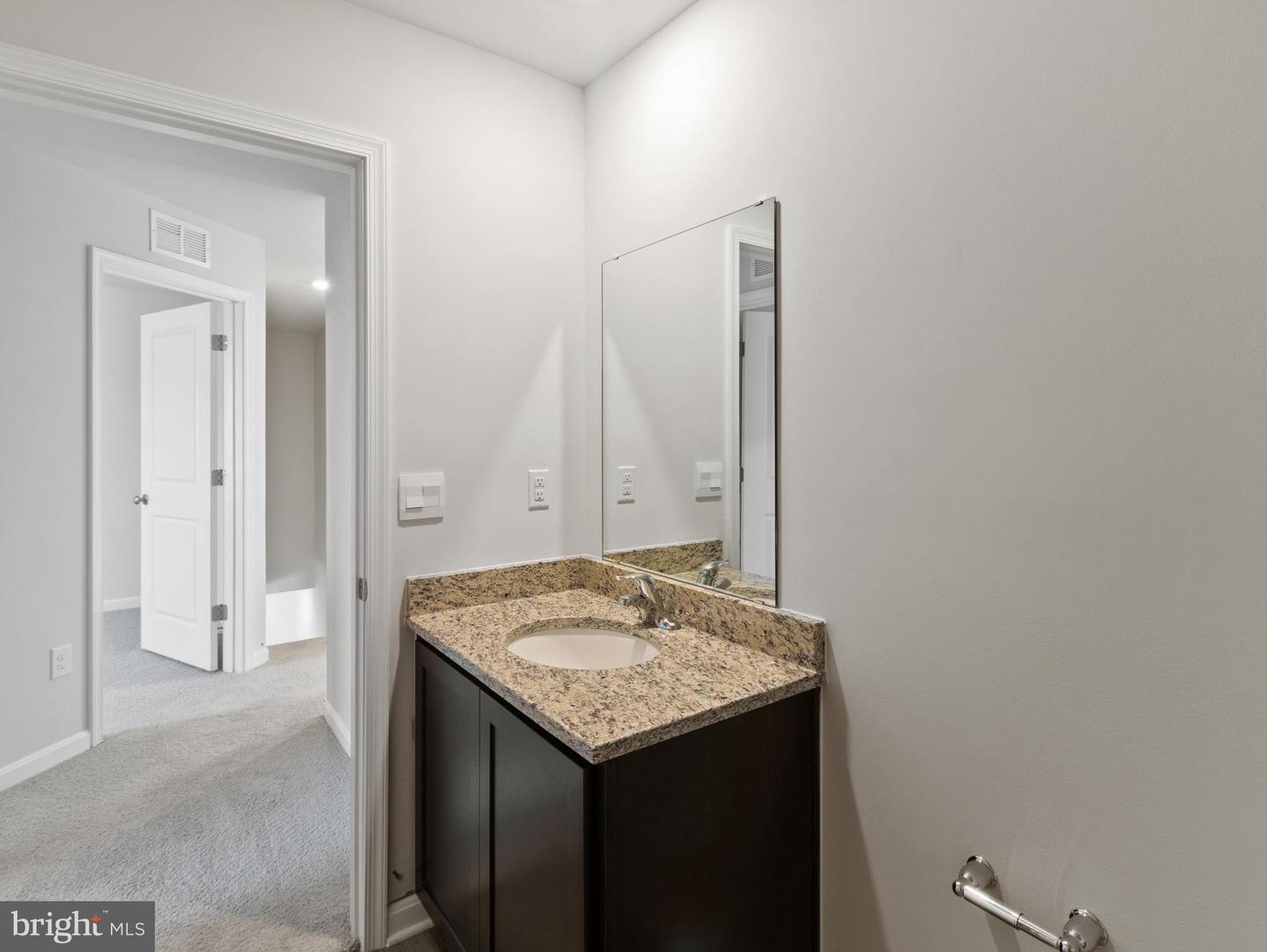812 Spikeresh Way Property Photo 27