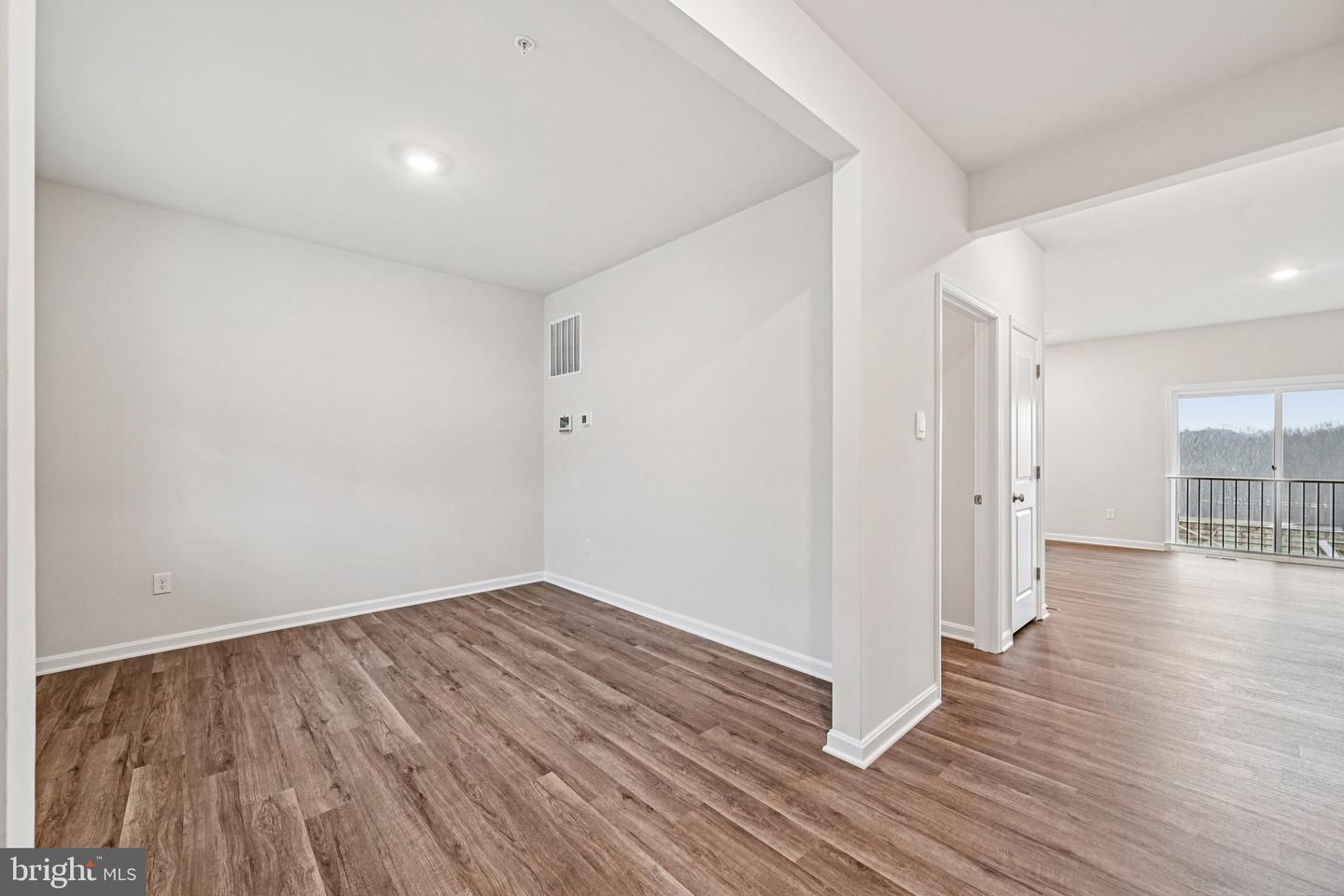 810 Spikeresh Way Property Photo 18