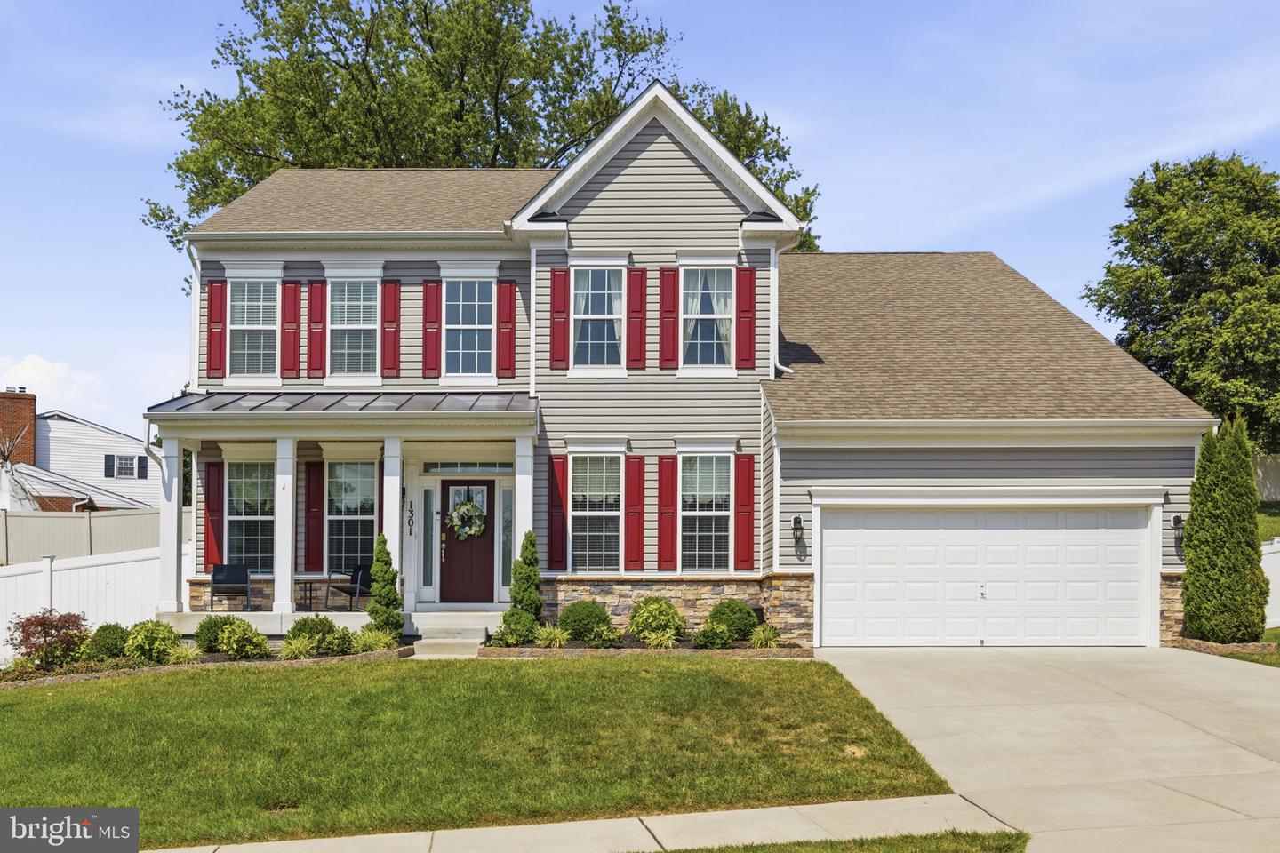 1301 Exmoor Ln Property Photo 1