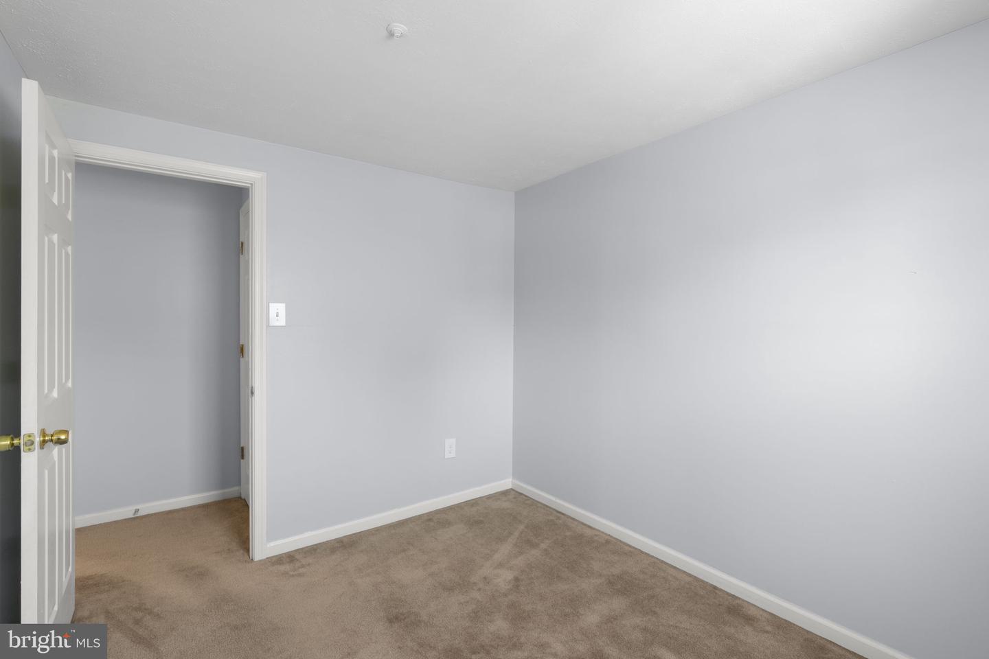 916 Pirates Ct Property Photo 27