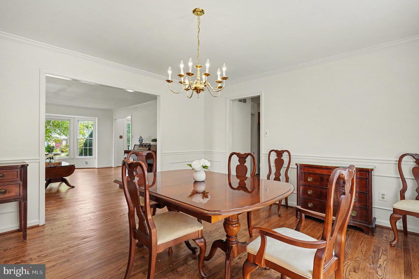 2014 Royal Fern Ct Property Photo 10