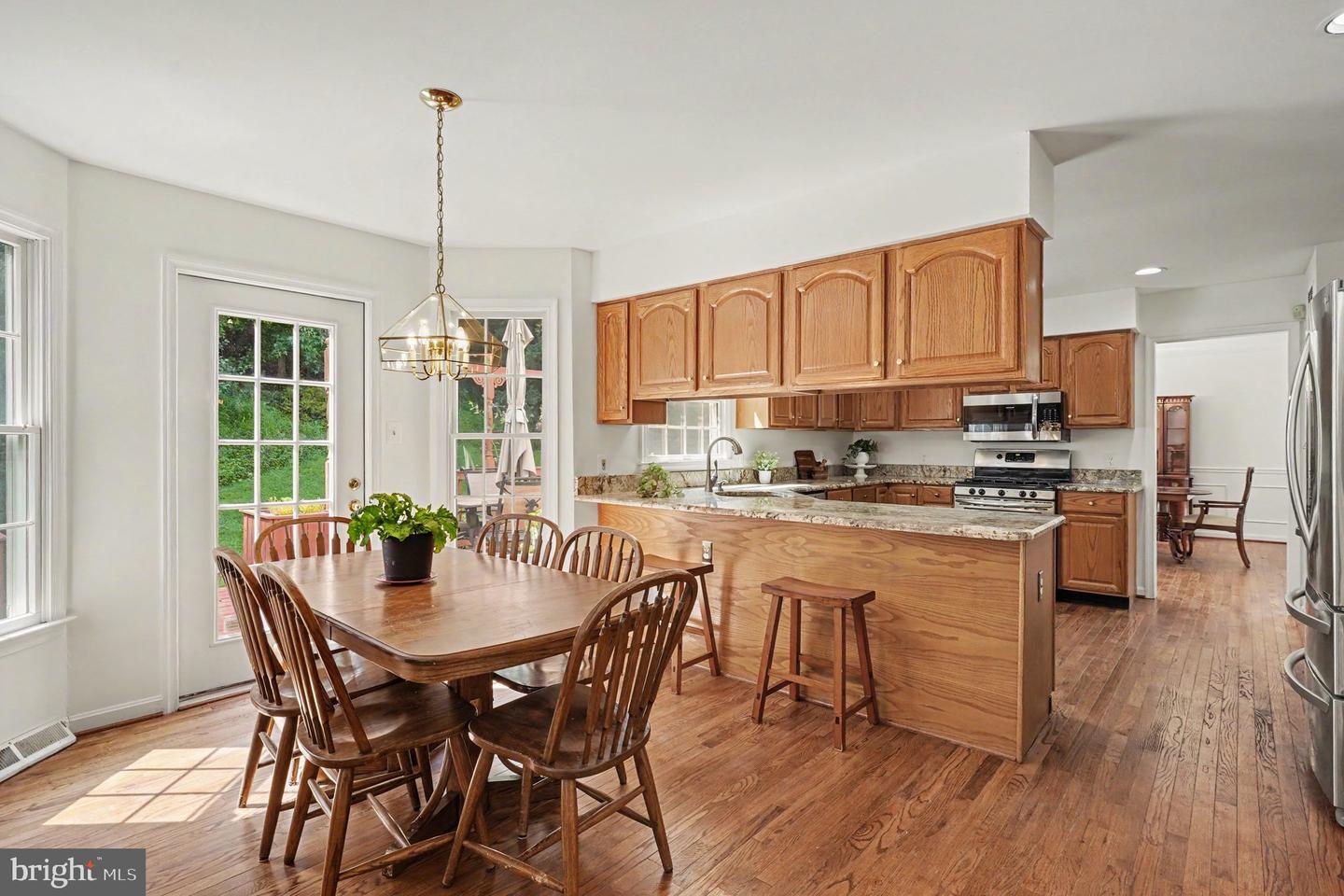 2014 Royal Fern Ct Property Photo 15