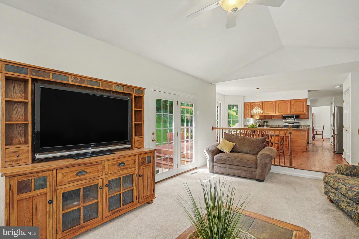 2014 Royal Fern Ct Property Photo 17