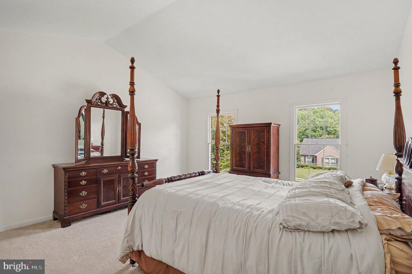 2014 Royal Fern Ct Property Photo 28