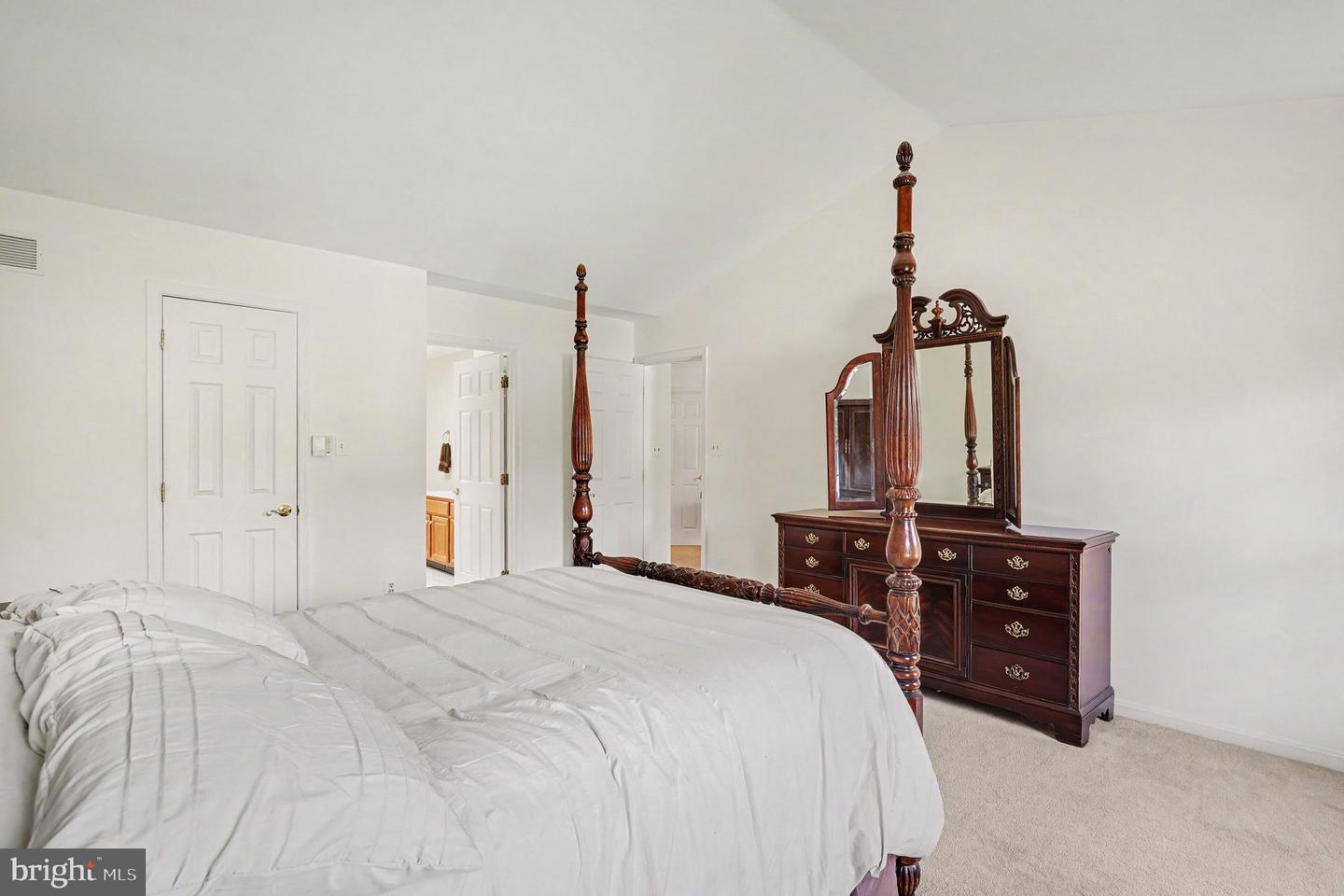 2014 Royal Fern Ct Property Photo 29