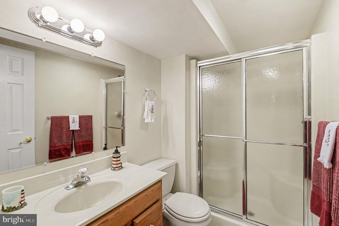 2014 Royal Fern Ct Property Photo 39