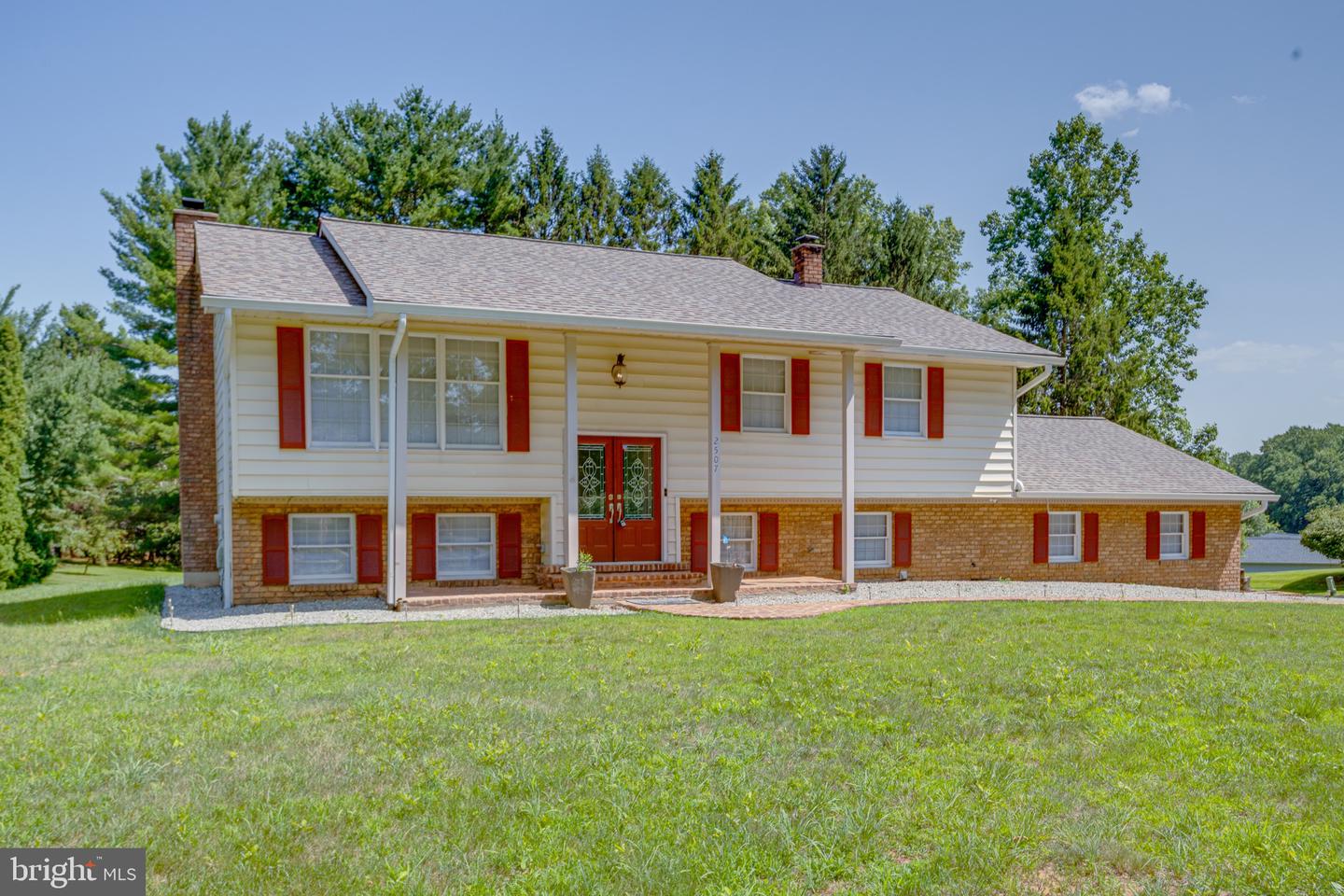 2507 Claret Dr Property Photo 2