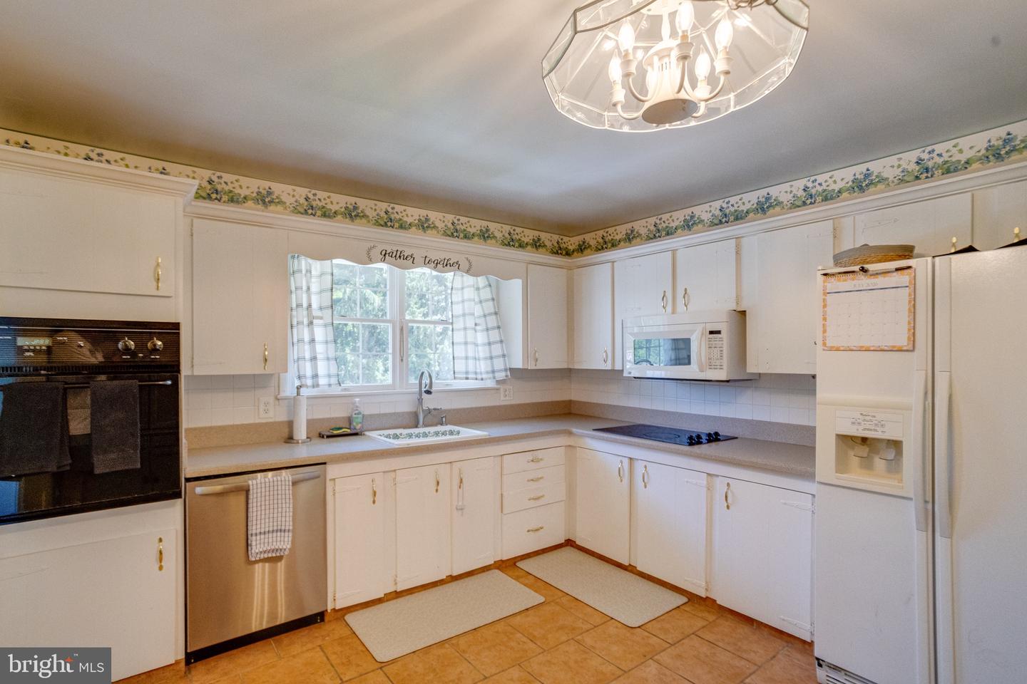 2507 Claret Dr Property Photo 21