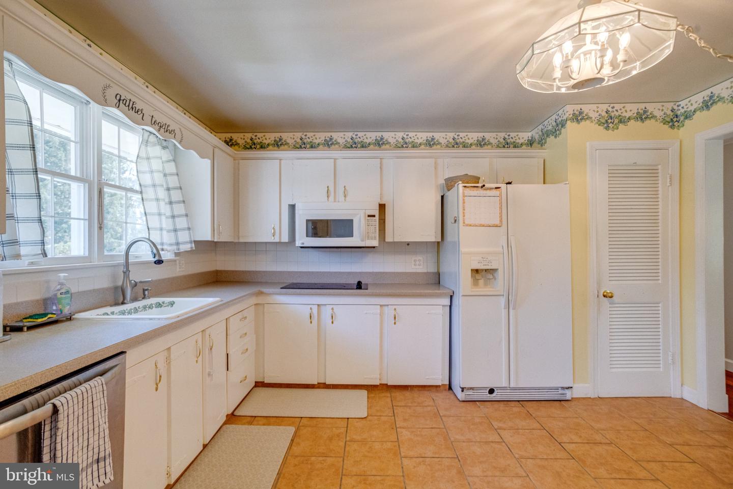 2507 Claret Dr Property Photo 22