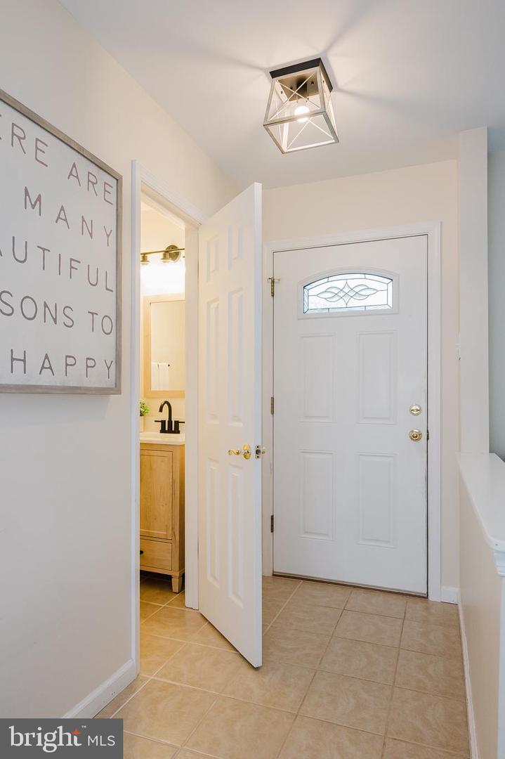 3221 Arbor Hill Ct Property Photo 6