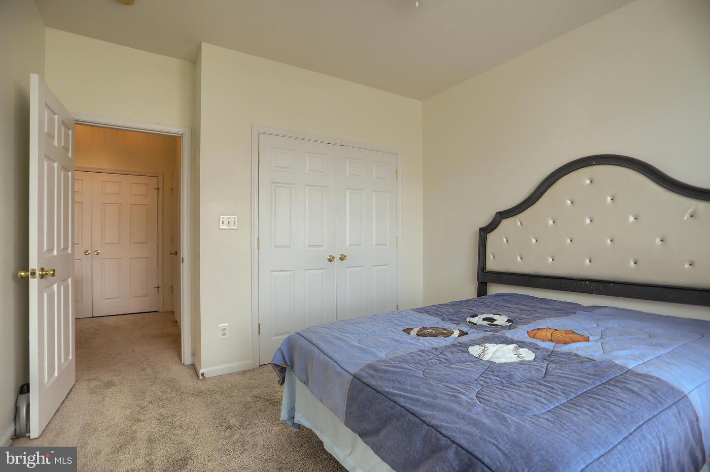 1670 Mohegan Dr #e Property Photo 12
