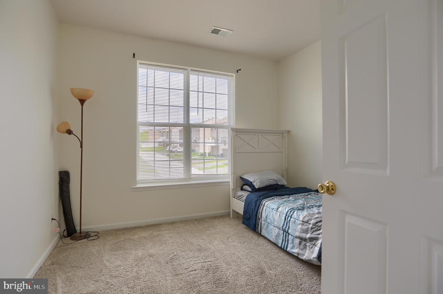 1670 Mohegan Dr #e Property Photo 13