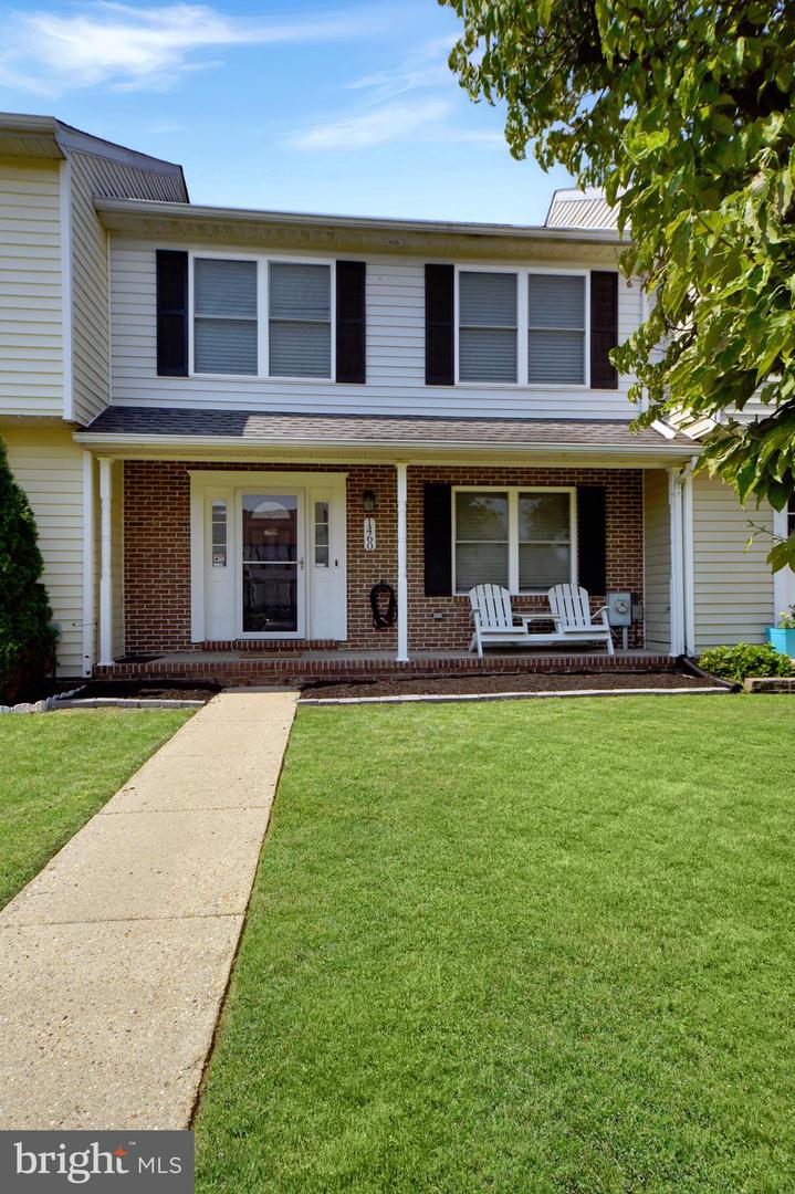 1460 Landis Cir Property Photo 1
