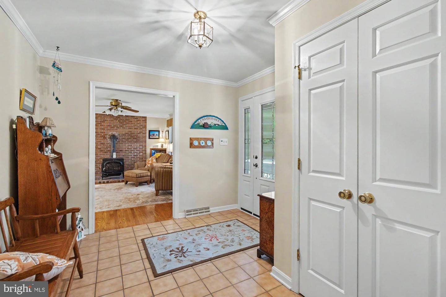 2708 Raynham Ct Property Photo 3