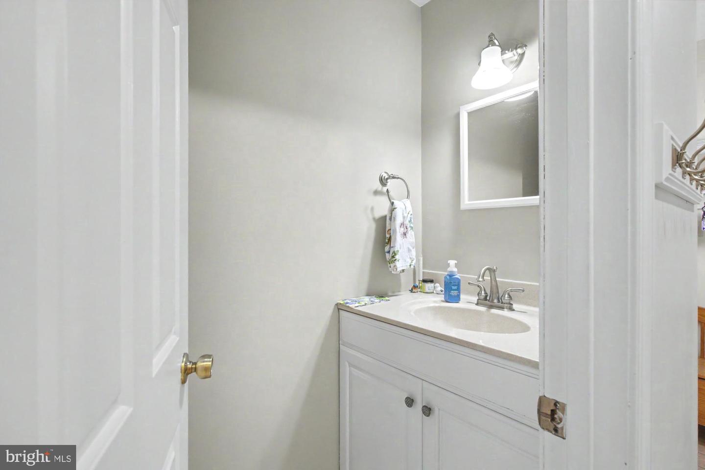 2708 Raynham Ct Property Photo 30