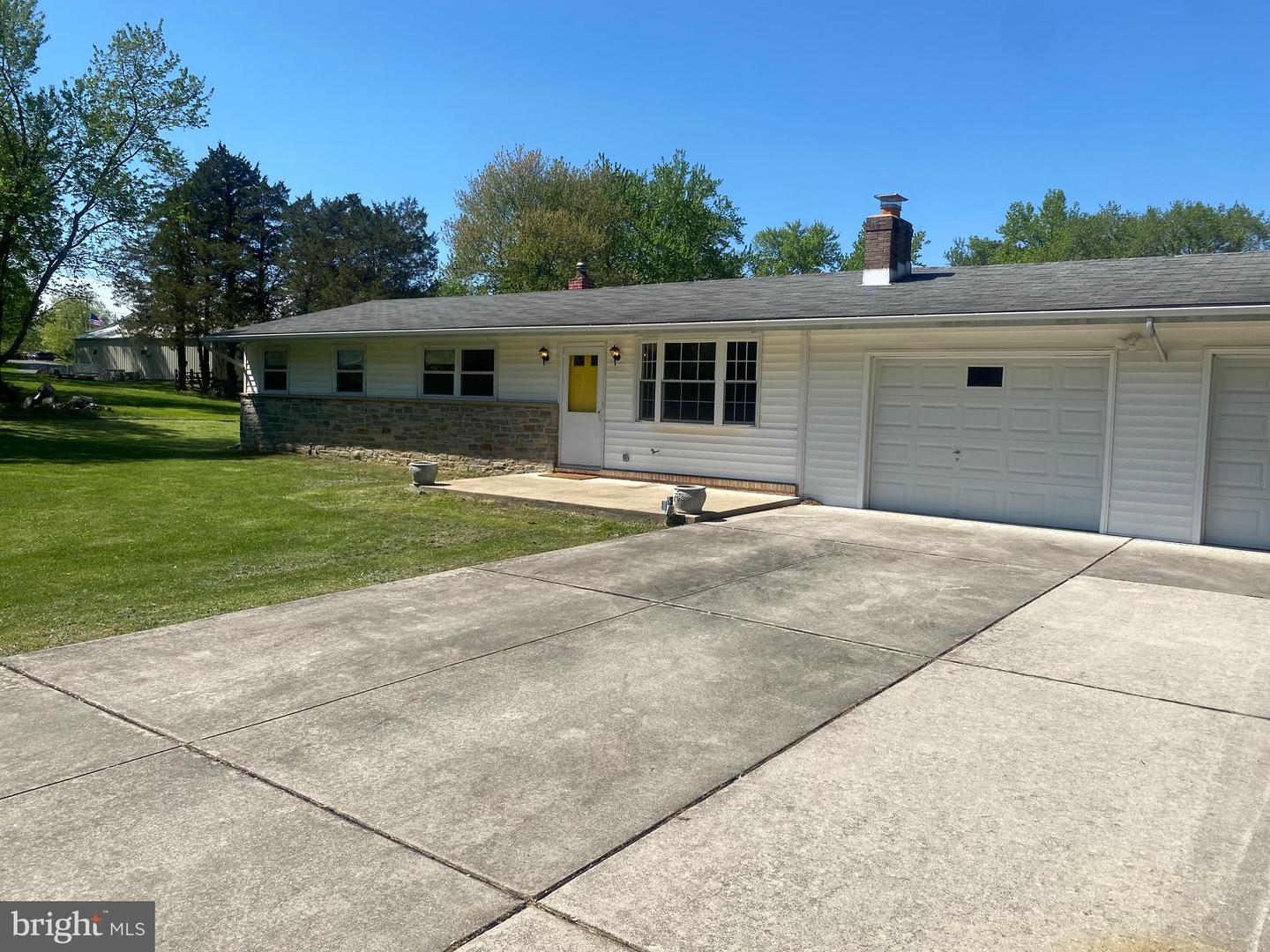 2306 Stockton Rd Property Photo 1
