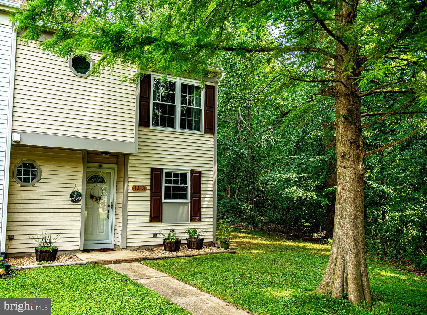 1313 Bartley Pl Property Photo 3
