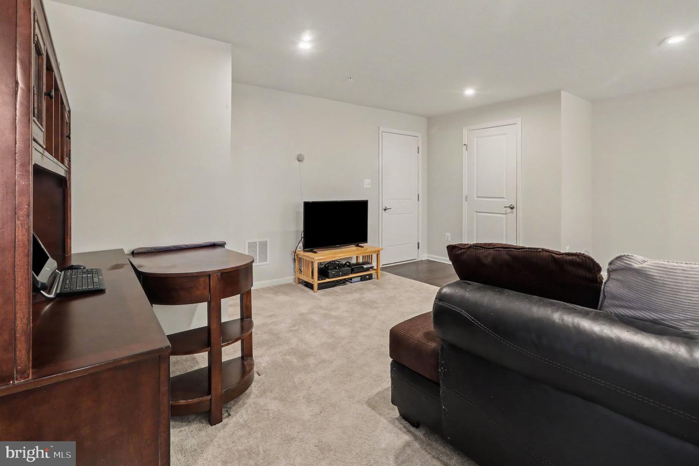 134 Sachem St Property Photo 6