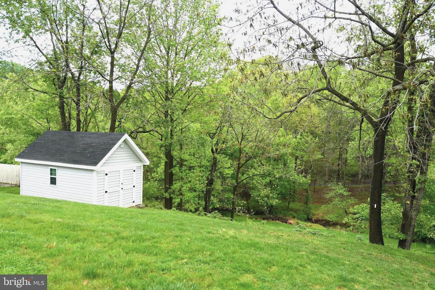 305 Rolling Knoll Dr Property Photo 34