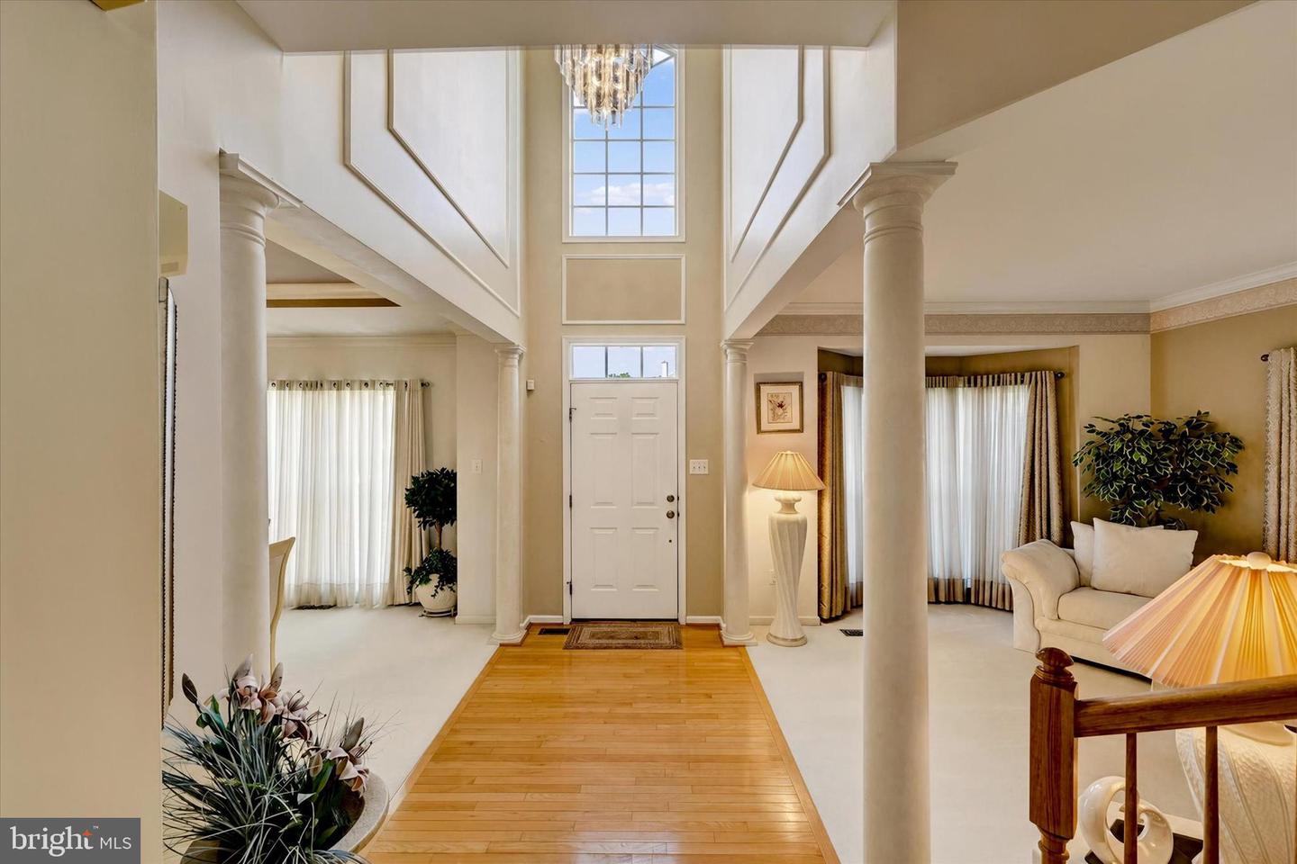 316 Woltham Ct Property Photo 2