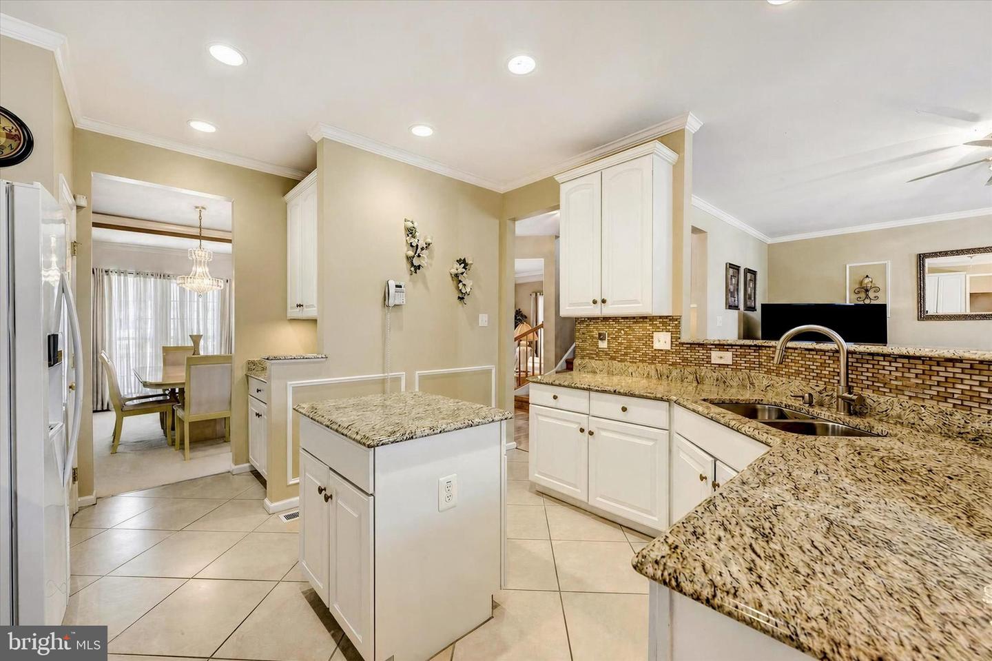 316 Woltham Ct Property Photo 10