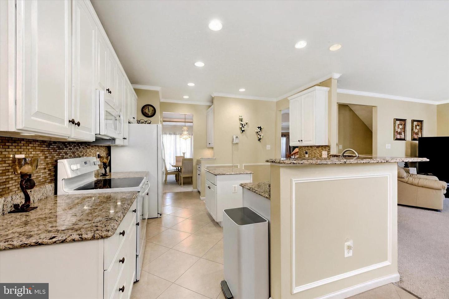 316 Woltham Ct Property Photo 11