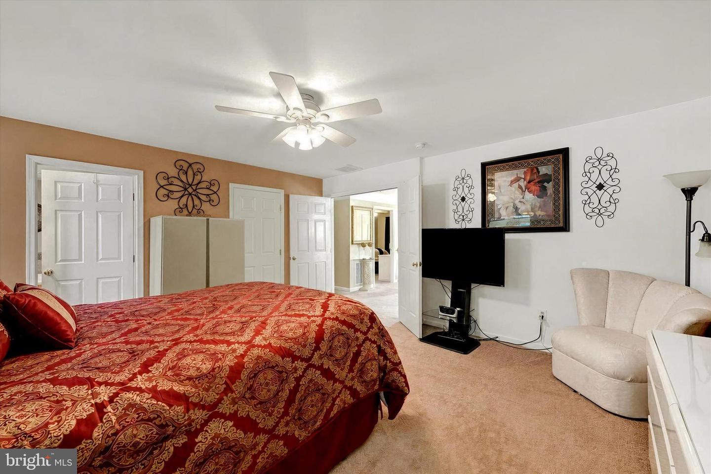316 Woltham Ct Property Photo 23