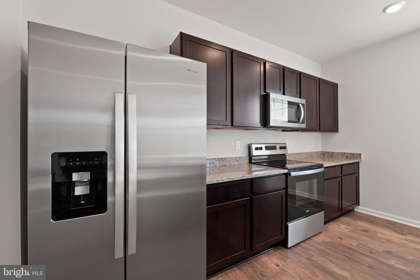 814 Spikeresh Way Property Photo 9