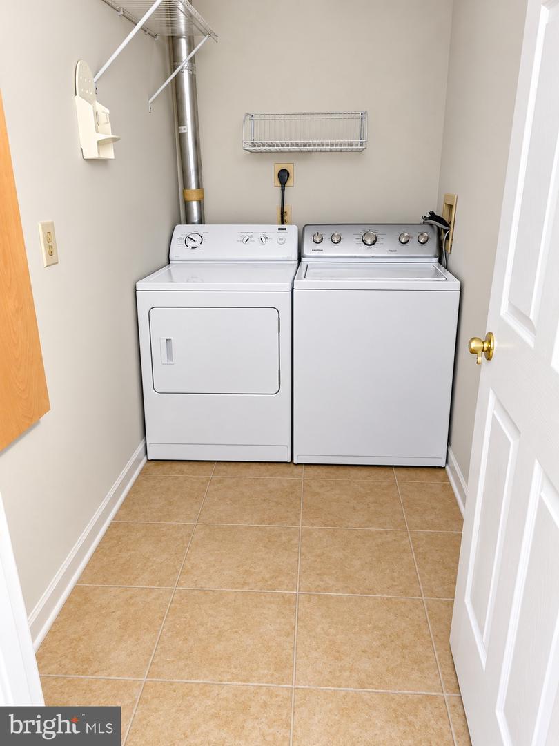 1710 Landmark Dr #3d Property Photo 10