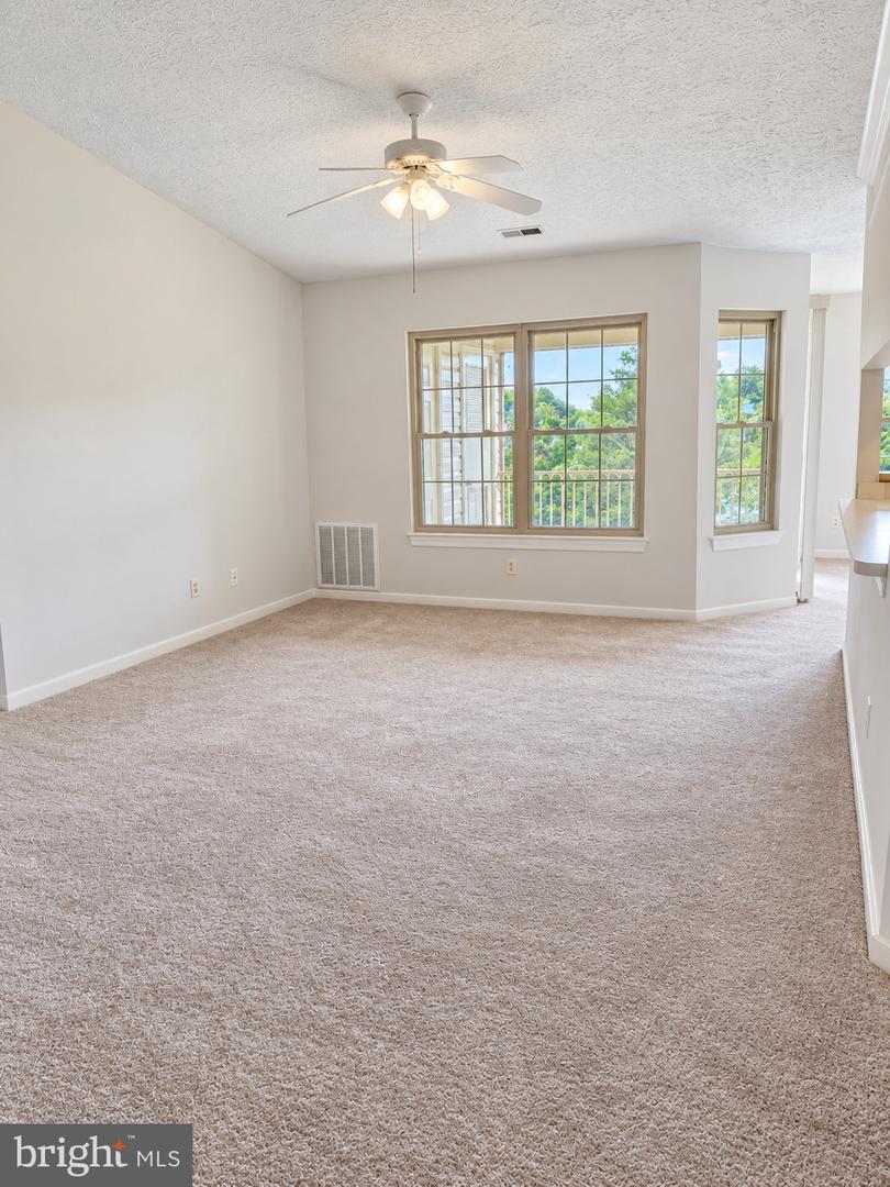 1710 Landmark Dr #3d Property Photo 11