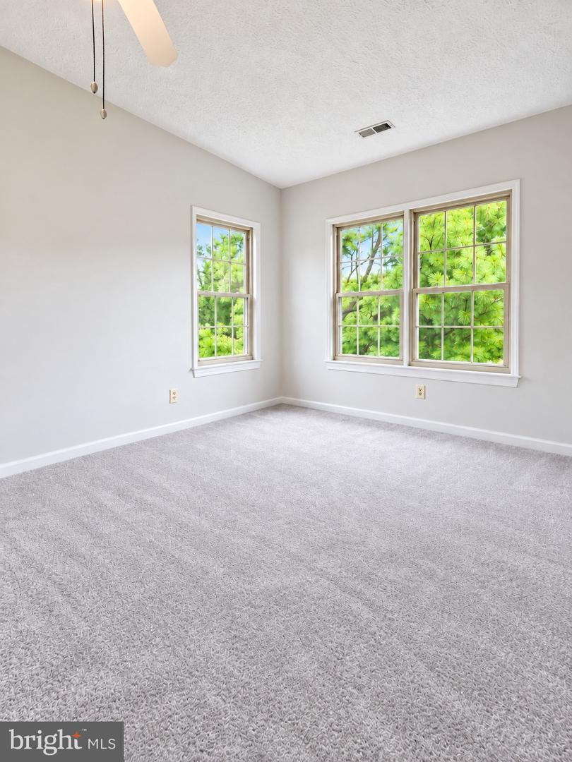 1710 Landmark Dr #3d Property Photo 16