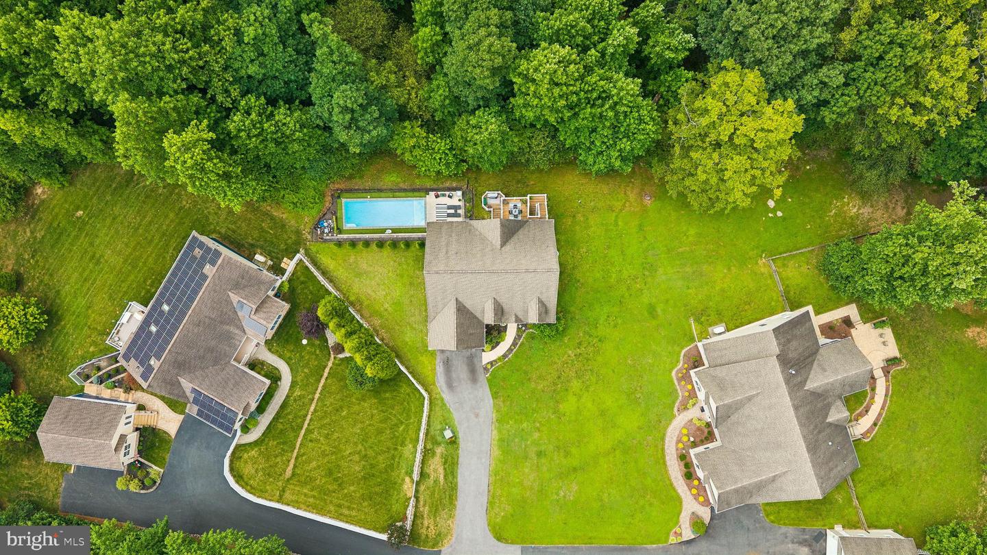 718 Grady Ln Property Photo 45