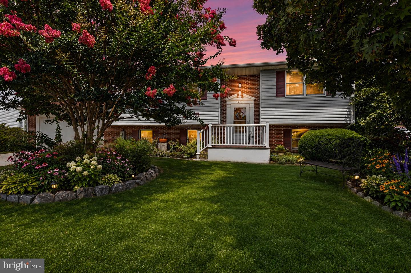 1205 Bern Dr Property Photo 1