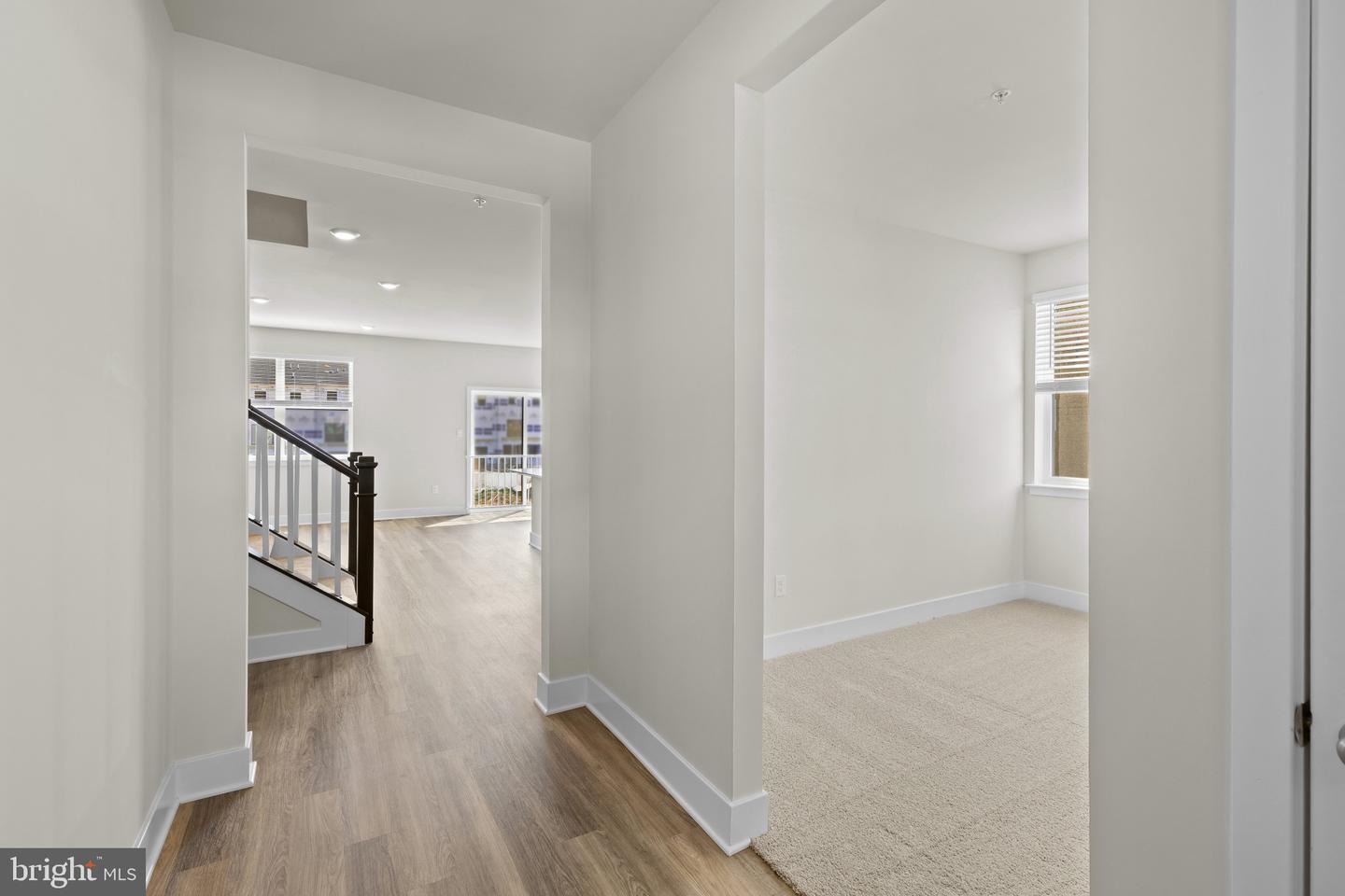 807 Spikeresh Way Property Photo 5
