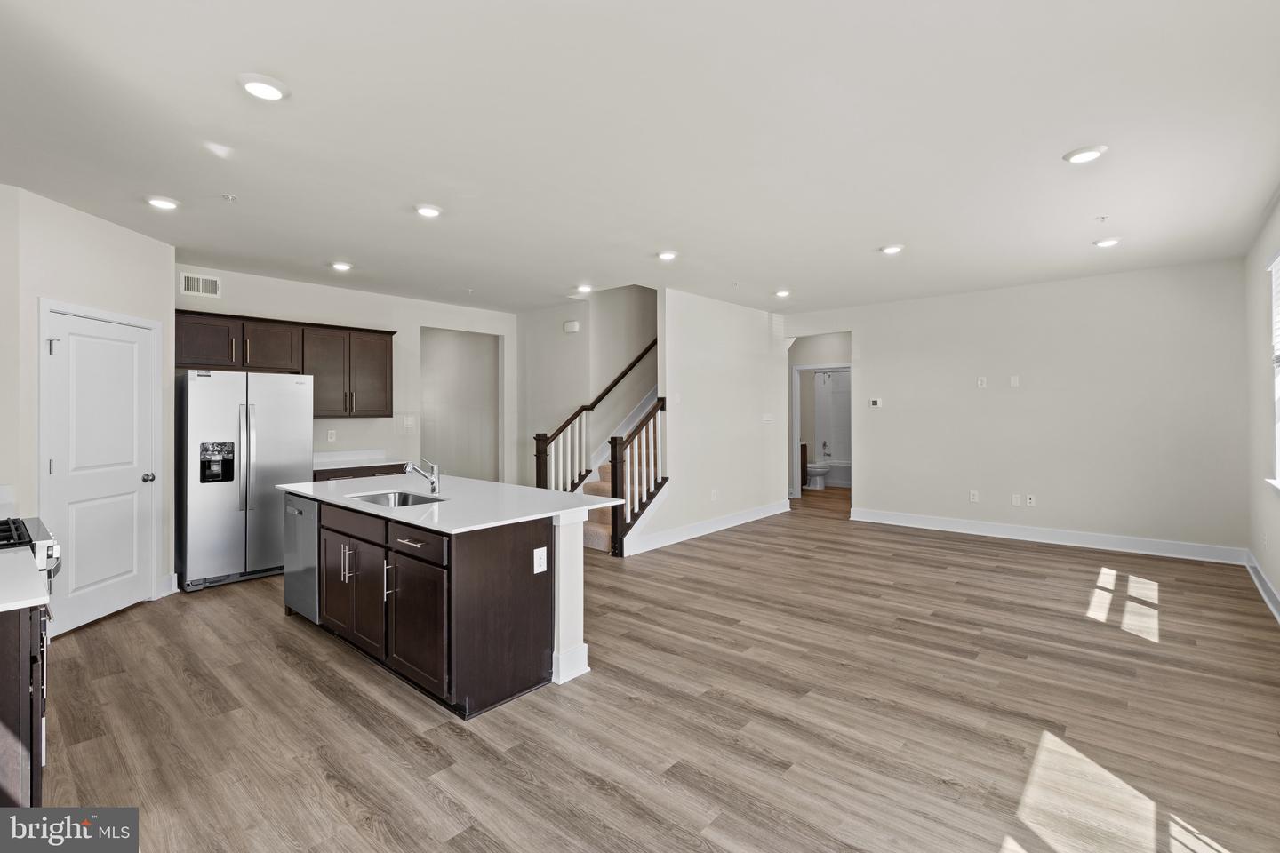 807 Spikeresh Way Property Photo 12