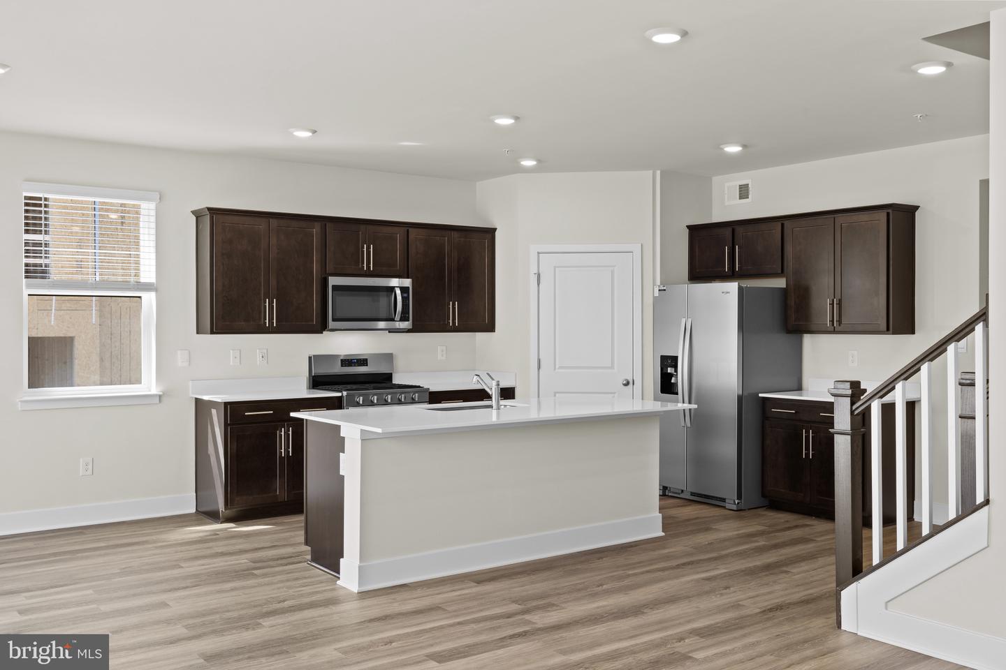 807 Spikeresh Way Property Photo 15