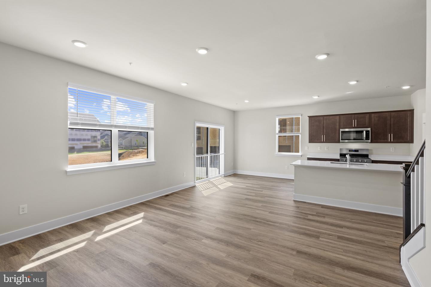 807 Spikeresh Way Property Photo 17