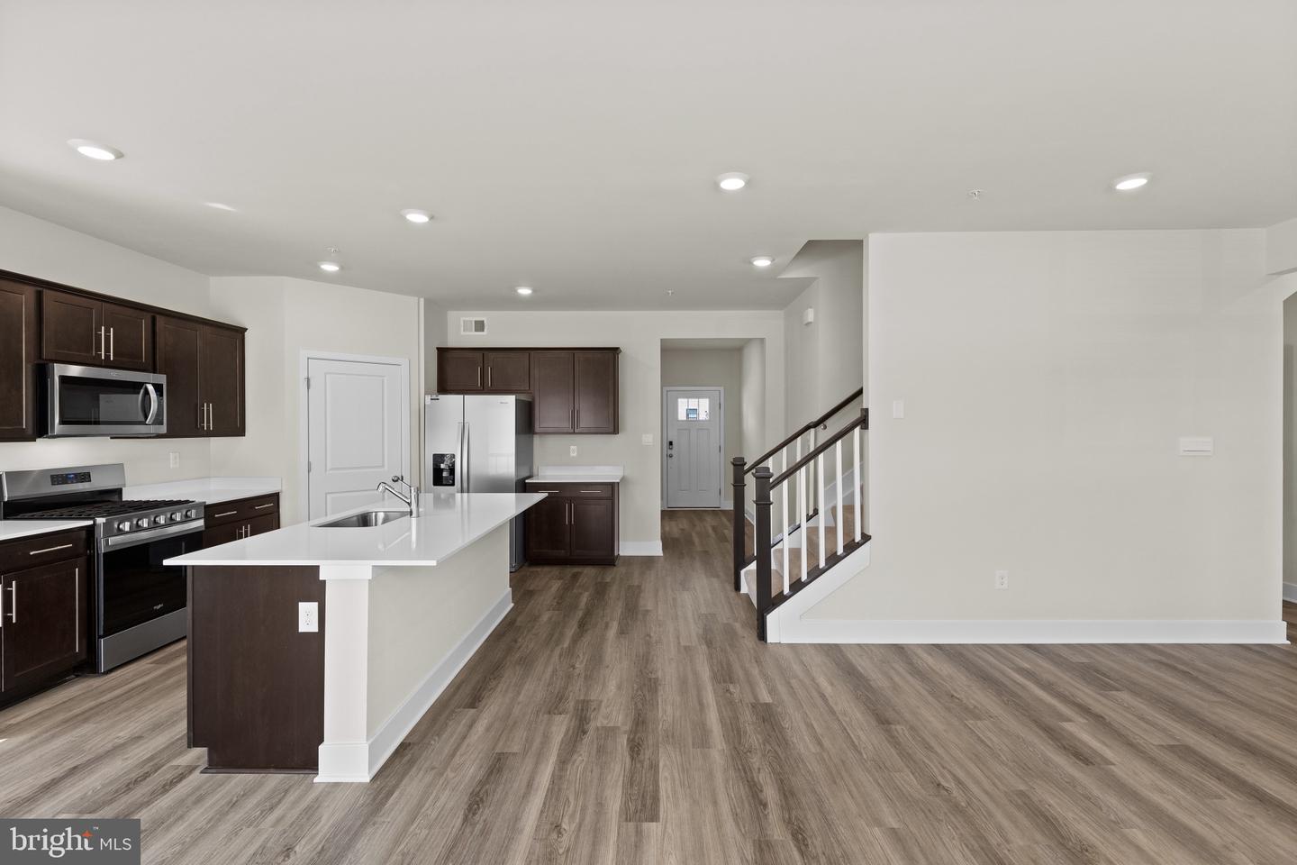 807 Spikeresh Way Property Photo 18
