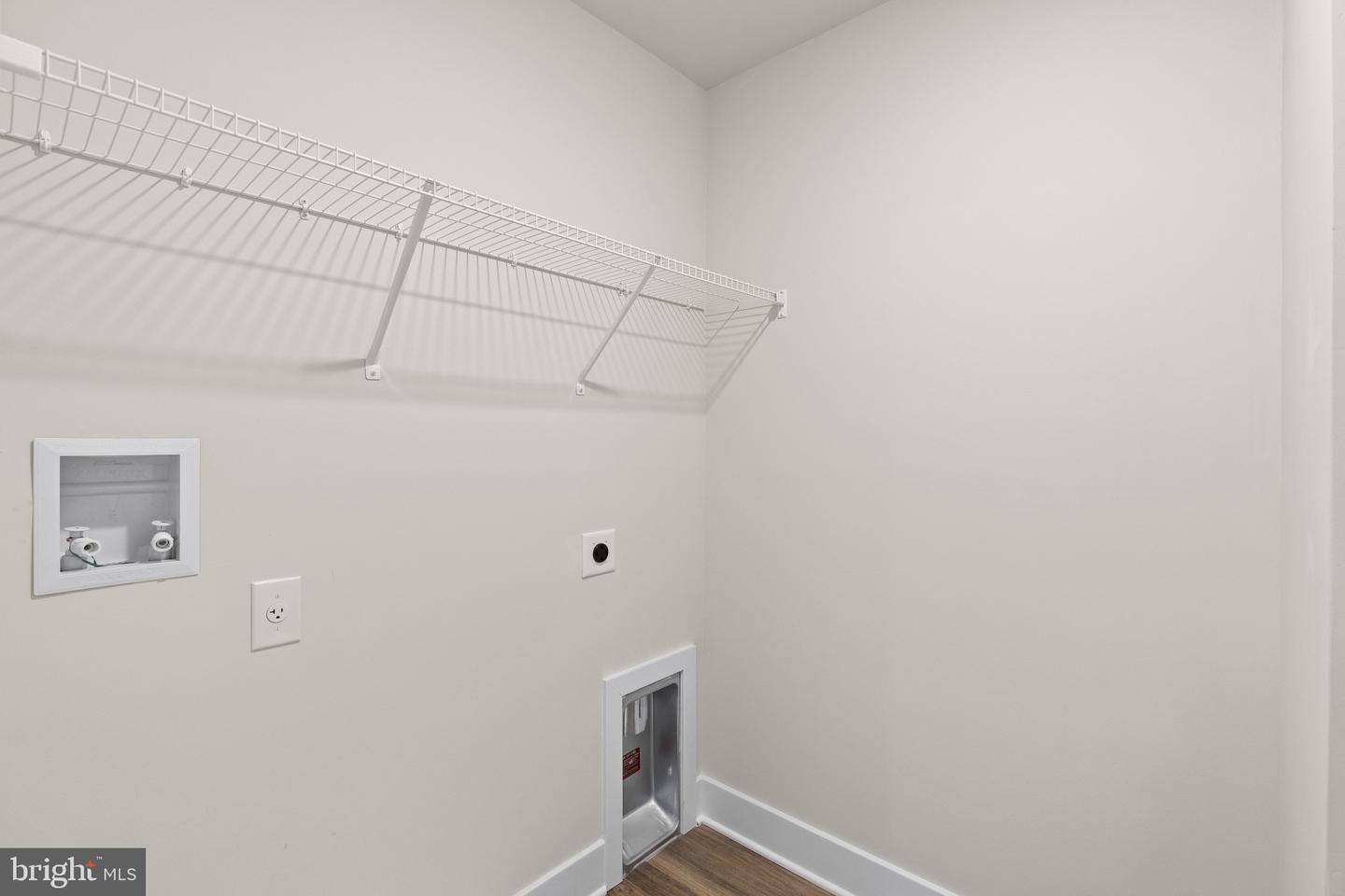 807 Spikeresh Way Property Photo 26