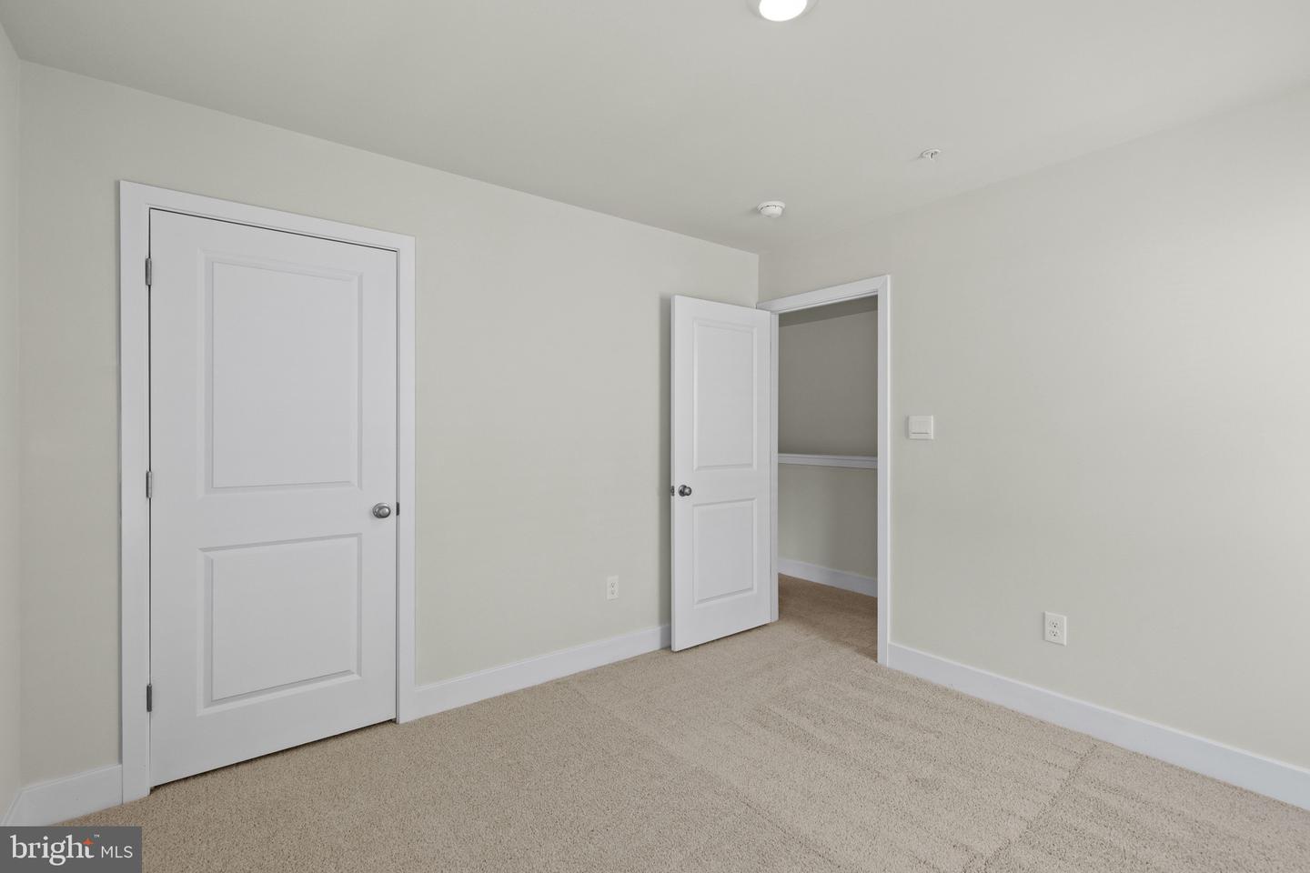 807 Spikeresh Way Property Photo 30