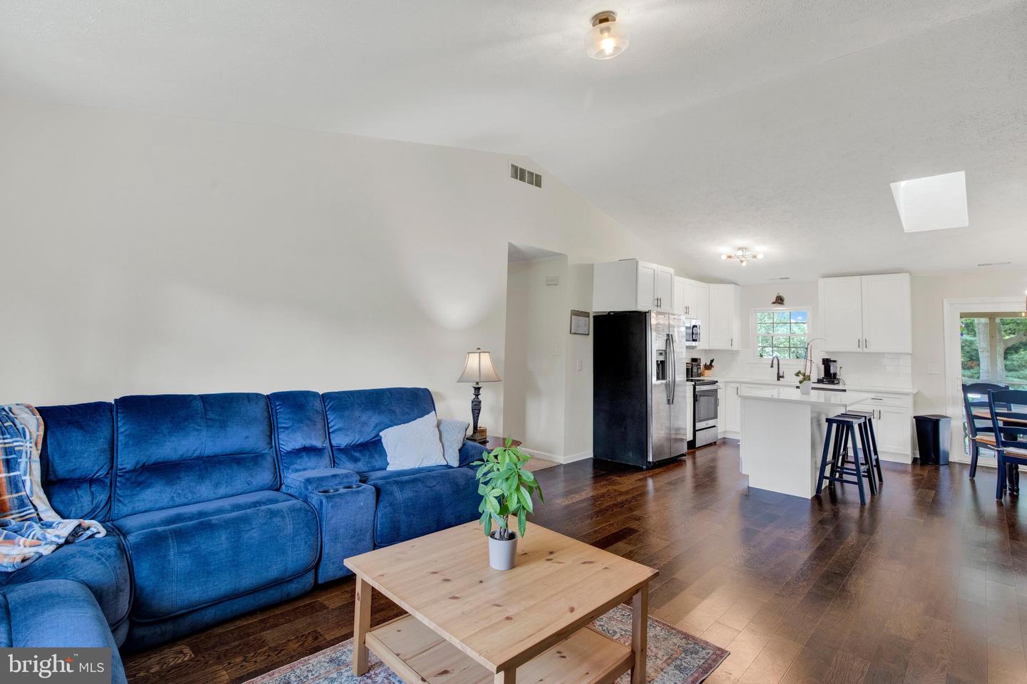 1307 Jervis Sq Property Photo 11