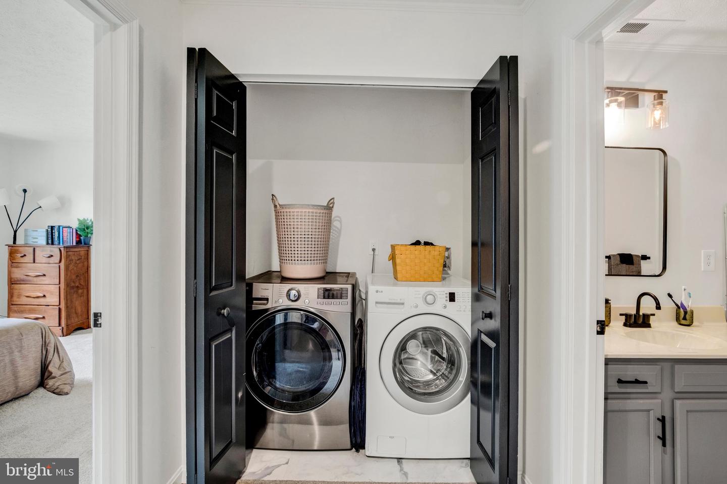 1307 Jervis Sq Property Photo 16