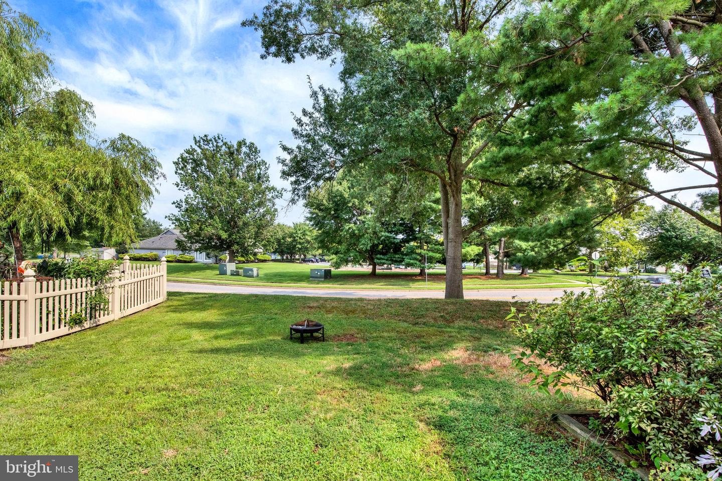 1307 Jervis Sq Property Photo 23