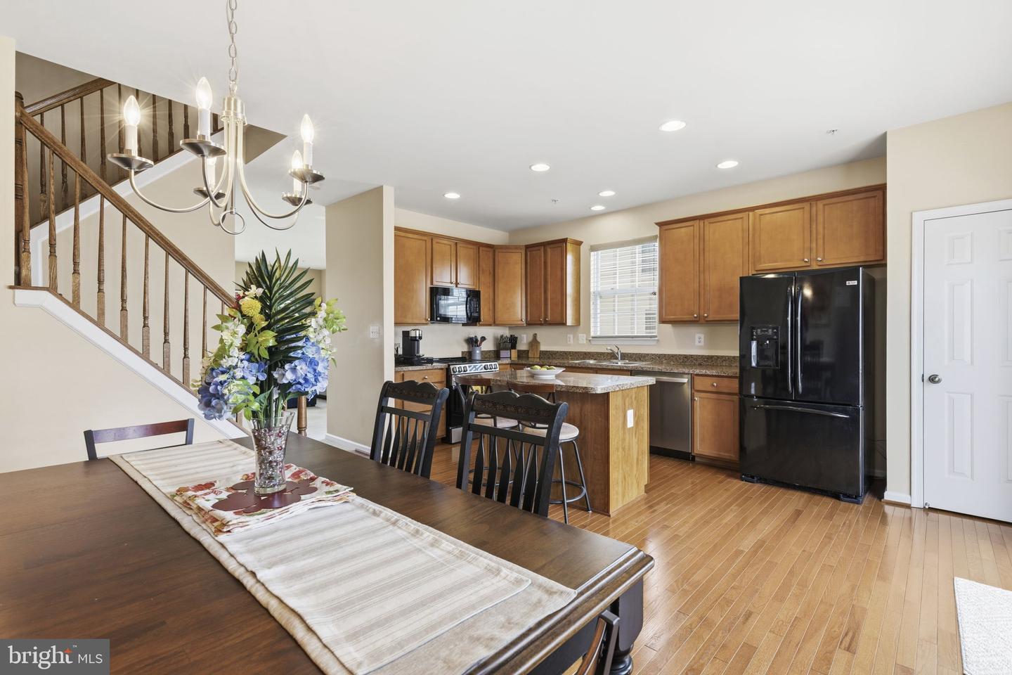 624 Snowberry Way Property Photo 13