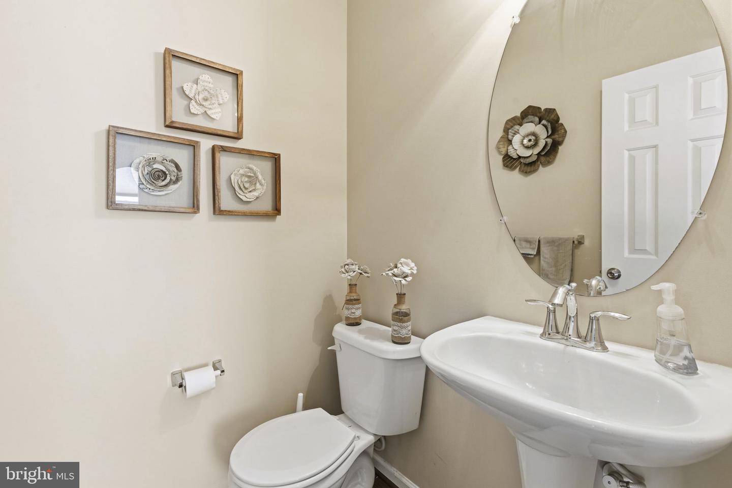 624 Snowberry Way Property Photo 14