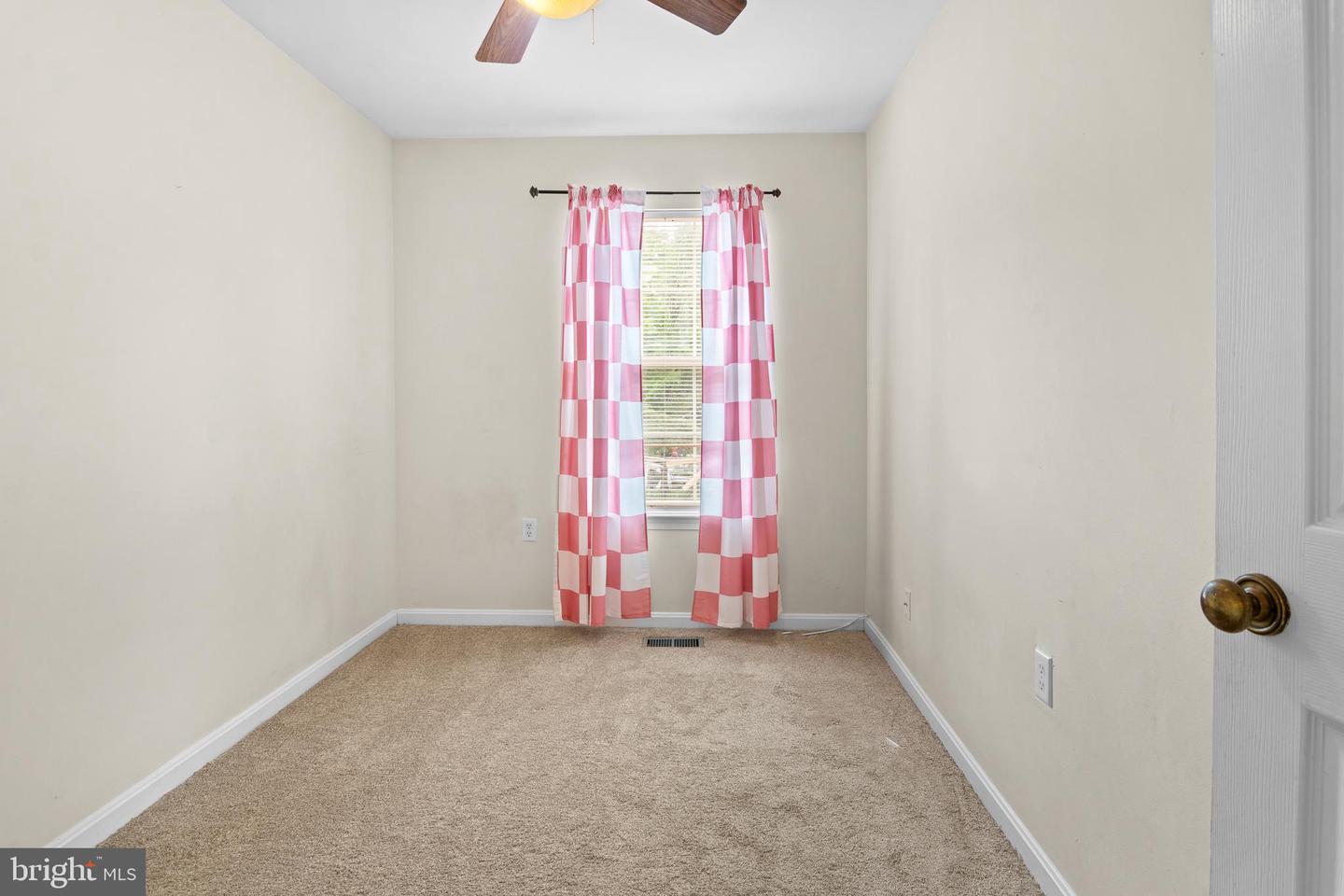 4240 Goodson Ct Property Photo 19