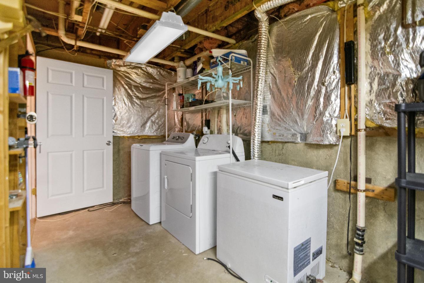 4240 Goodson Ct Property Photo 35