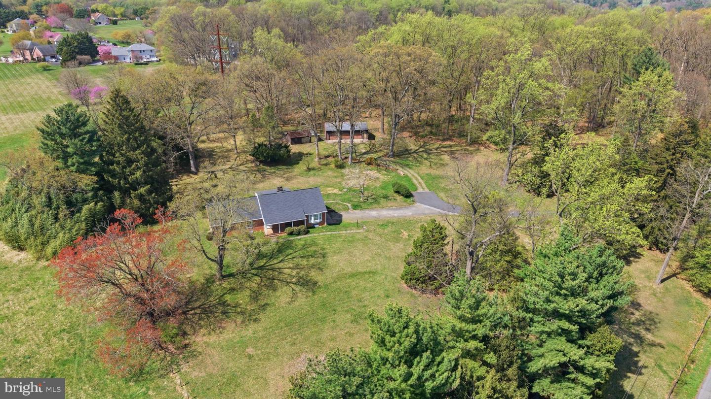 2240 Rutledge Rd Property Photo 2