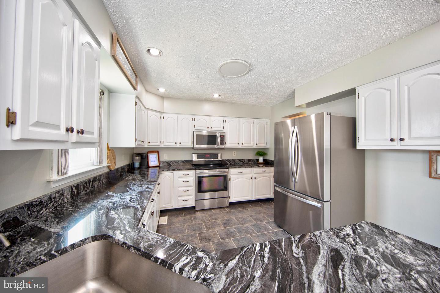1407 Valley Forge Way Property Photo 6