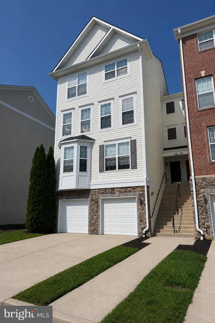 150 Mohegan Dr #a Property Photo 1